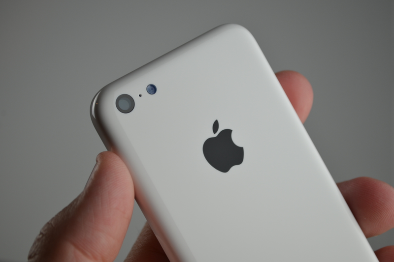 Illustration for article titled Si el iPhone 5C se parece a este (y es barato), éxito asegurado